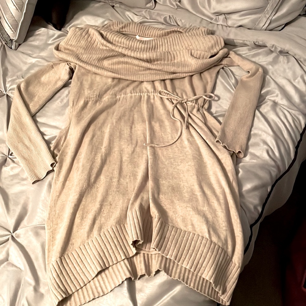 Victoria secret drapey cowlneck oatmeal sweater dress. Sz S lightly used